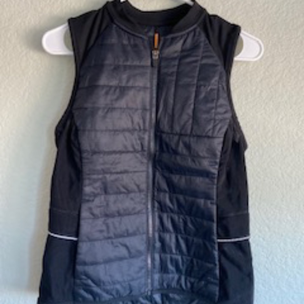 Black Athleisure zip up Vest